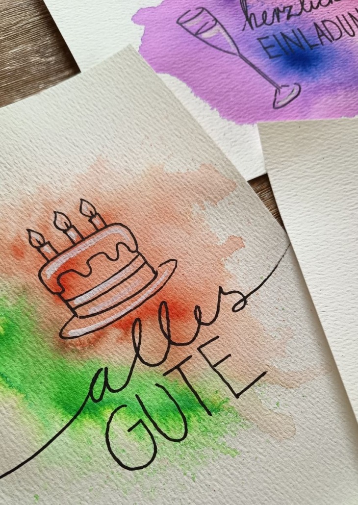 Beispielbild für den Workshop "Kreative Schrift - Die Lettering-Werkstatt" mit Laura aus dem Siepen von der Kreativagentur Farbtier in den Bücherträumen in Mülheim an der Ruhr. Hier ist eine Karte zu sehen, bei der zusätzlich zur Schrift noch ein Motiv aufgetragen wurde.